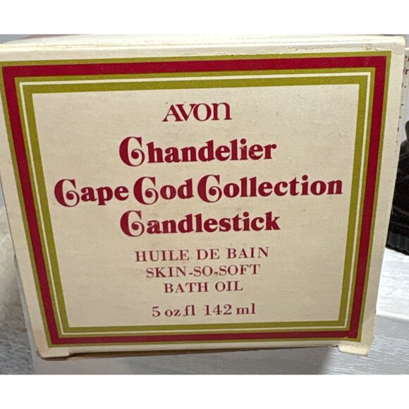 Avon Cape Cod Chandelier Candlestick 5 Oz Skin So Soft Bath Oil Vtg NOS Box 8.5" - Picture 2 of 10